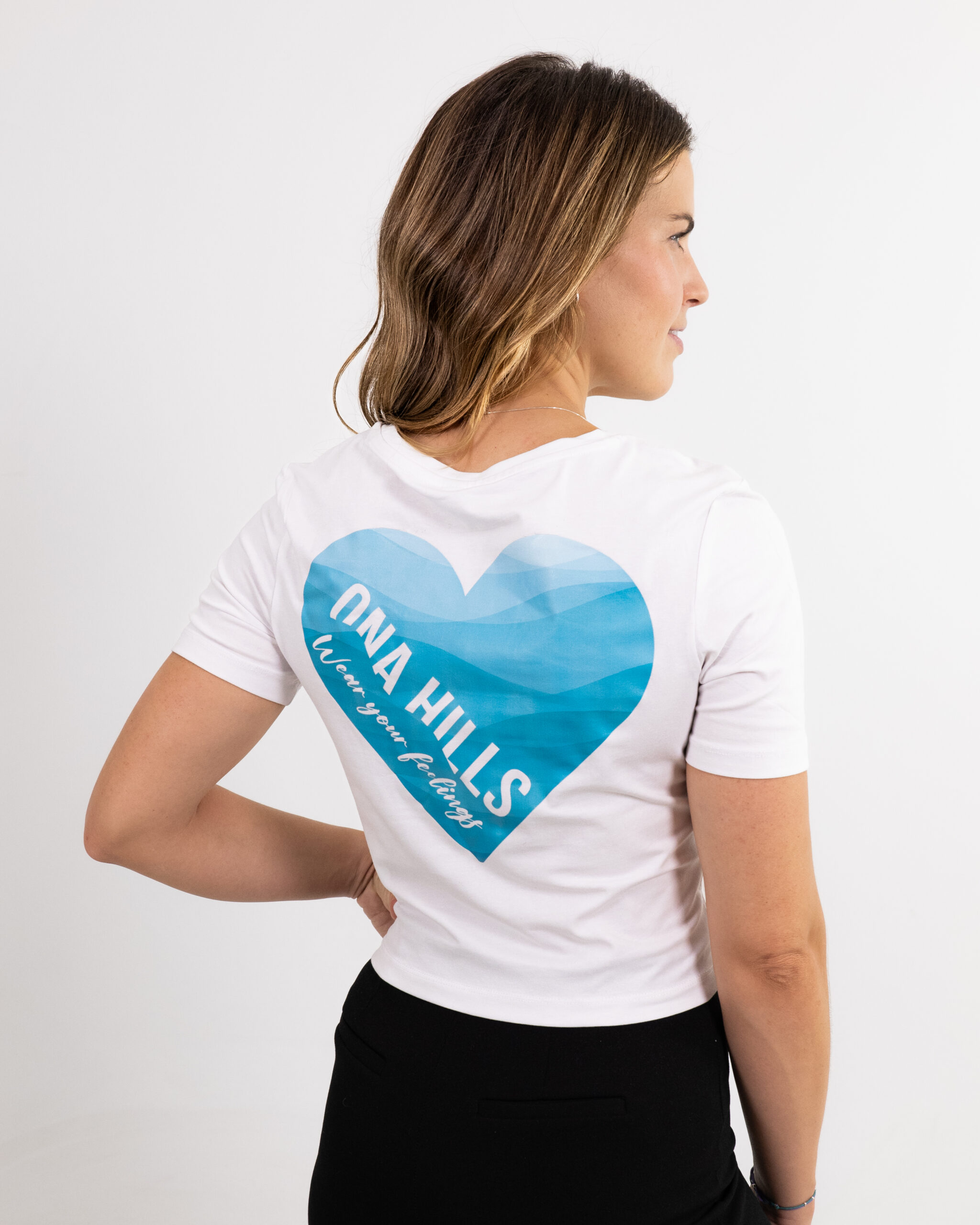 Camiseta Crop Wear Your Feelings Mujer White 2 scaled