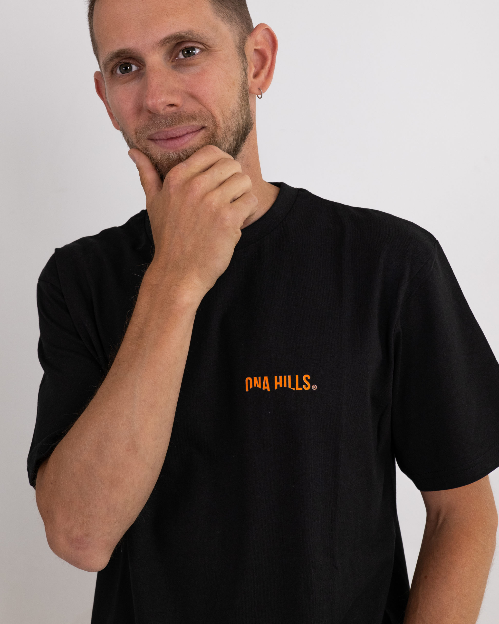 Camiseta Regular Coge El Toro Hombre Black 1 scaled