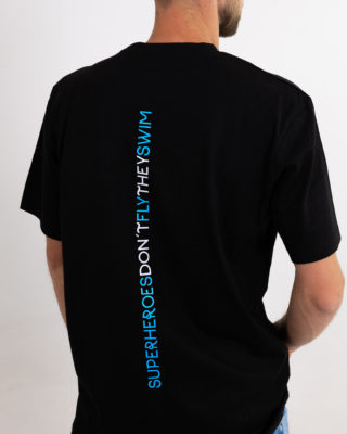 Camiseta Regular Line Superheroes Swim Hombre