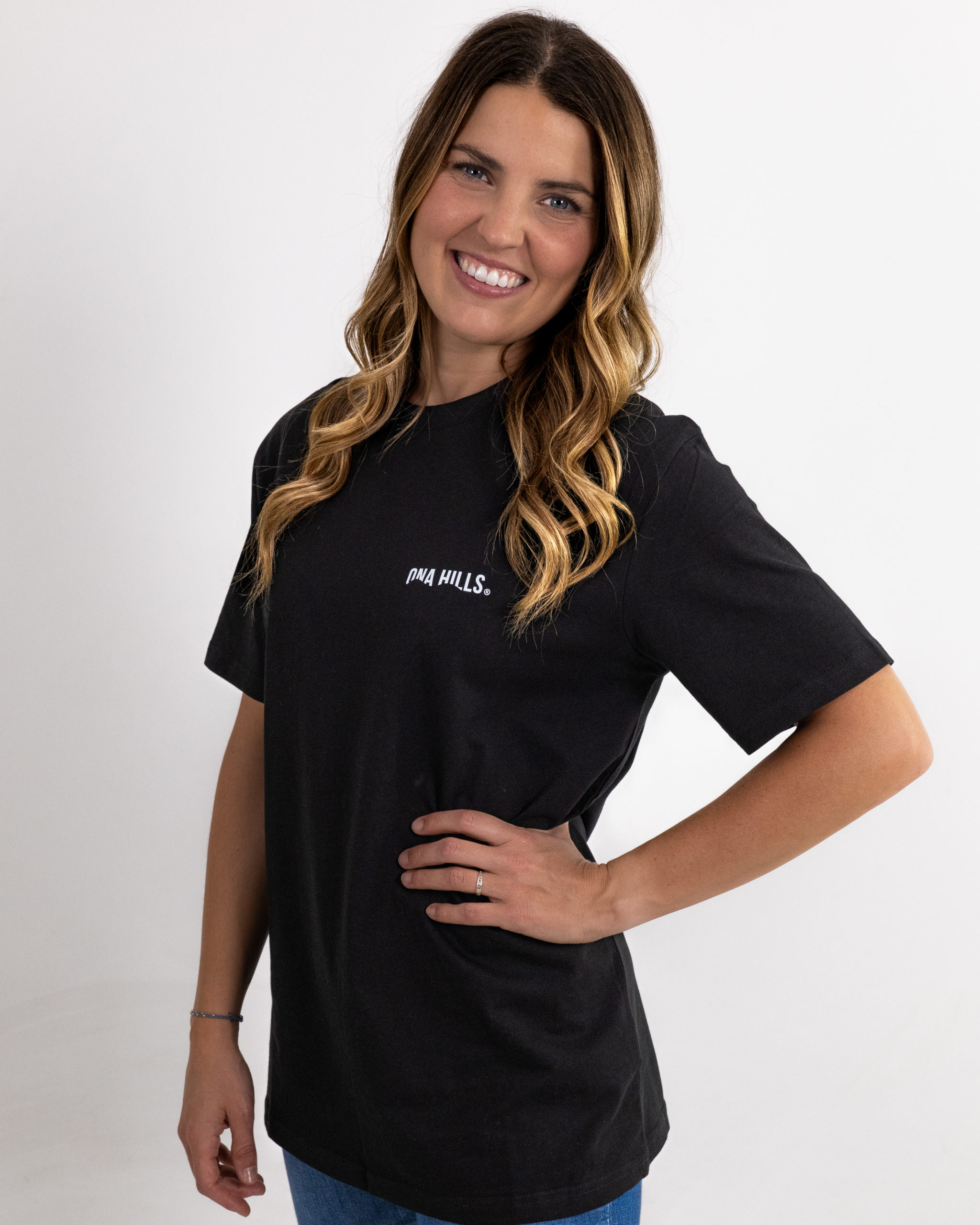 Camiseta Regular Matrix Mujer Black 1 scaled