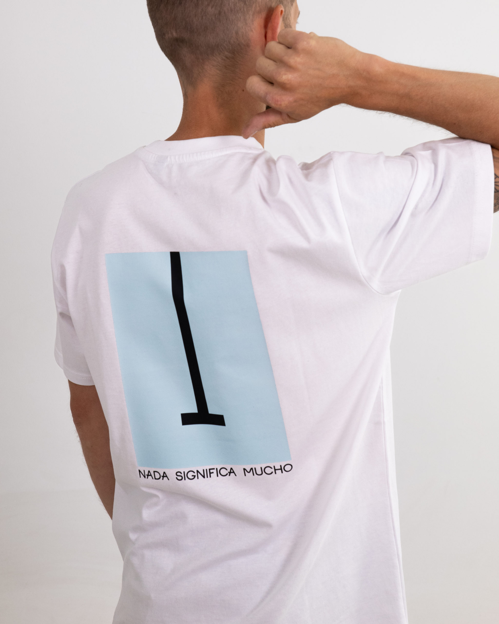 Camiseta Regular Nada Significa Mucho Hombre White 2 scaled