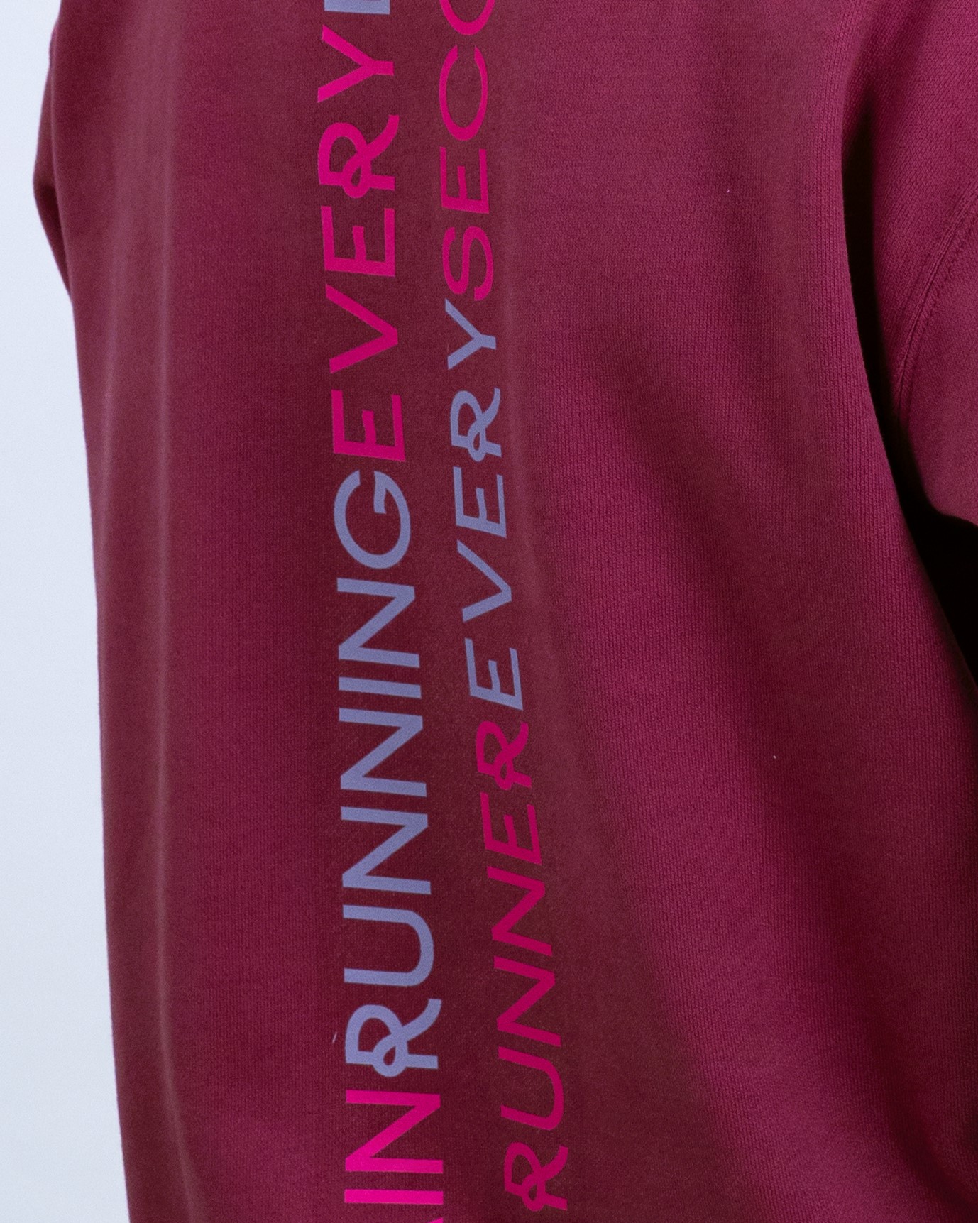 Crewneck Regular Feel Run Hombre Burdeos 3