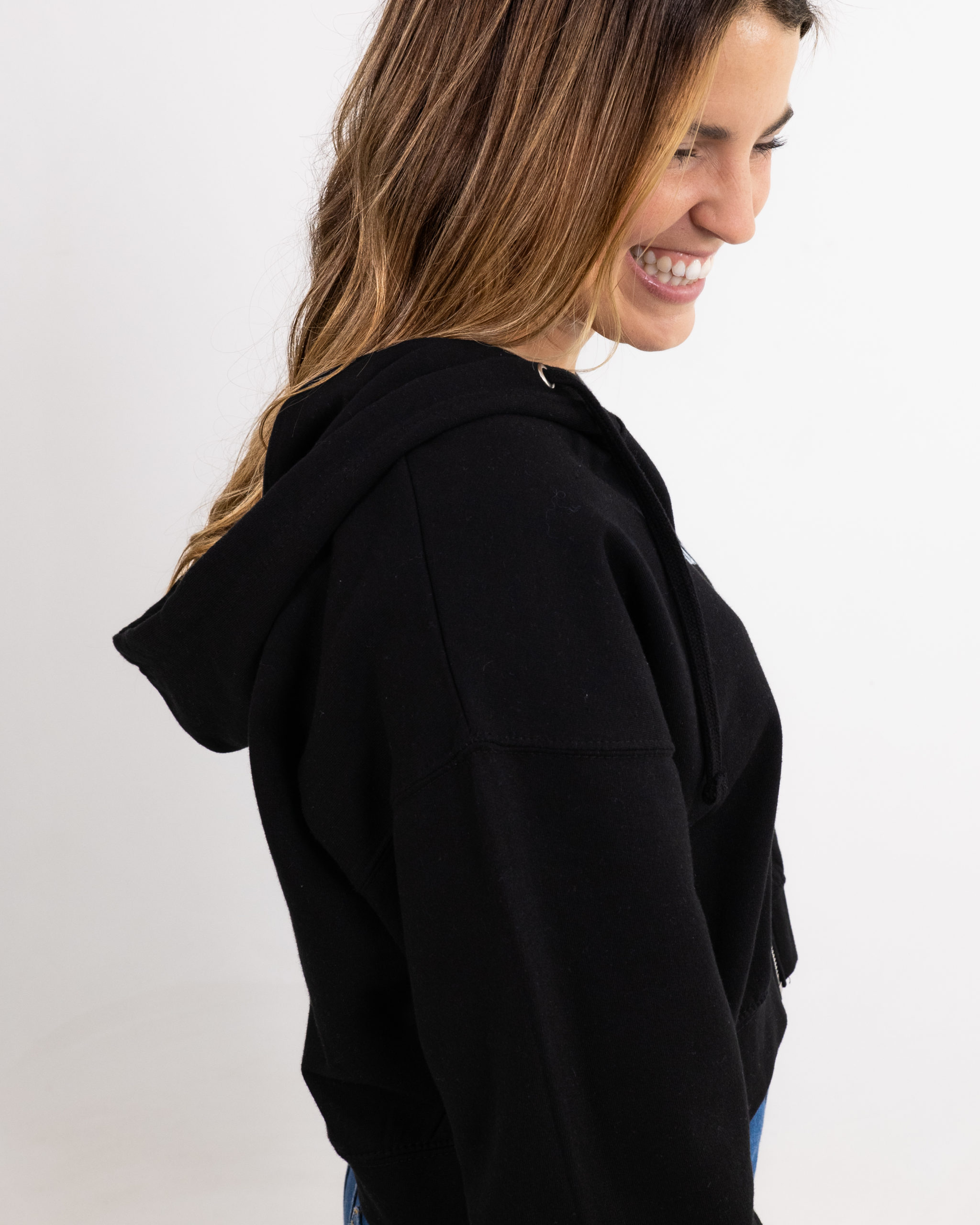 Hoodie Crop Mujer Black 2 scaled