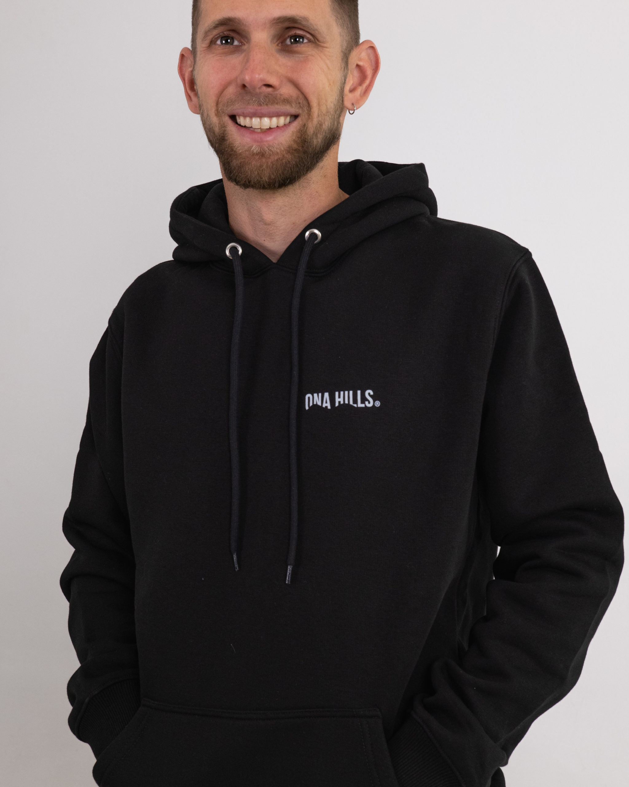 Hoodie Regular Matrix Hombre Black 1 scaled