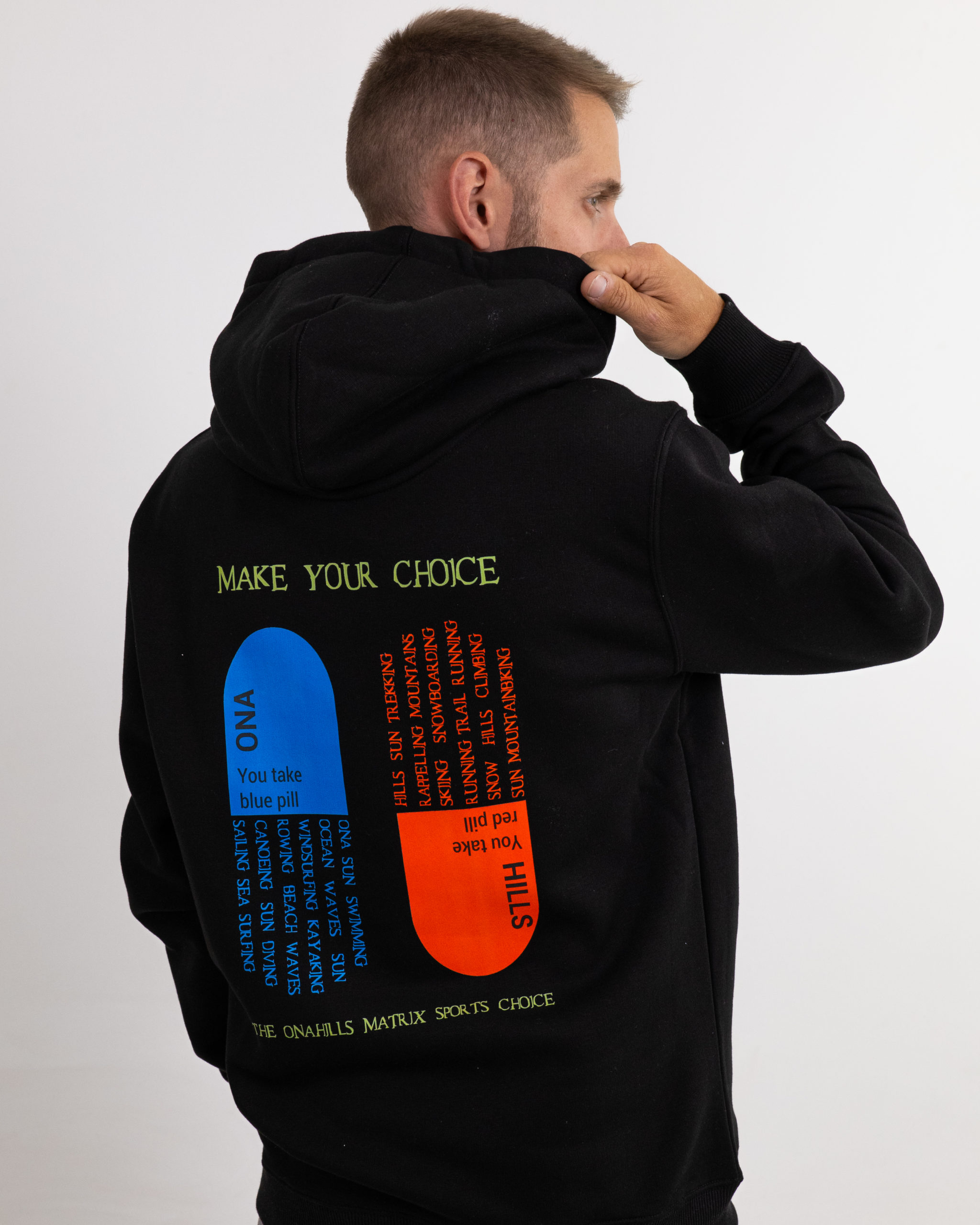 Hoodie Regular Matrix Hombre Black 2 scaled